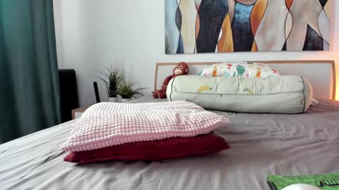 Eva online show from March 12, 2026, 9:04 am