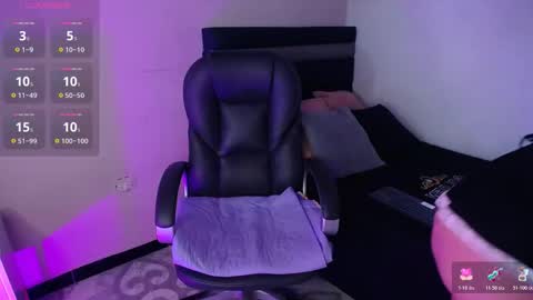 Snapshot of misaaki chatting on November 3, 2025, 11:00 am Misaaki online show from November 3, 2025, 11:00 am