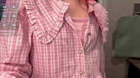 Molly online show from October 8, 2025, 5:43 pm