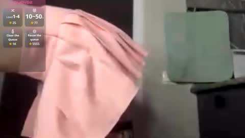 Snapshot of mishahartwigsen chatting on February 16, 2026, 7:21 pm Molly online show from February 16, 2026, 7:21 pm