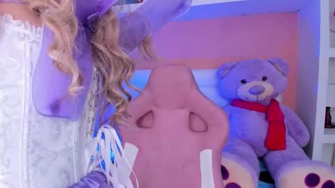 Marilyn online show from October 31, 2025, 11:11 am