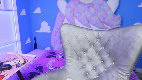 miss___angel online show from October 15, 2025, 6:08 pm