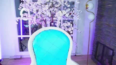 Megan online show from April 13, 2026, 2:39 am