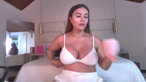 miss__ary_ online show from May 2, 2026, 12:10 pm