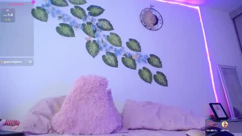 Snapshot of miss__saenz chatting on October 7, 2025, 10:07 pm online show from October 7, 2025, 10:07 pm