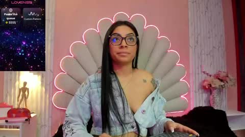 miss__star_ online show from June 3, 2026, 3:06 pm
