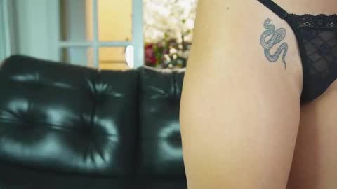 Zoe online show from March 3, 2026, 6:14 pm