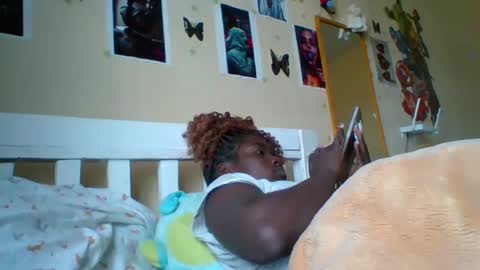 miss_atitude online show from October 15, 2025, 6:35 am