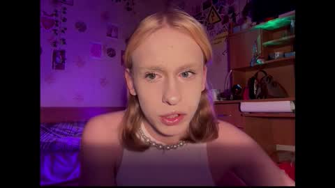 Snapshot of miss_barbie1 chatting on January 16, 2026, 5:44 am Anya online show from January 16, 2026, 5:44 am