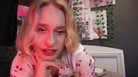 Anya online show from June 9, 2026, 5:13 pm