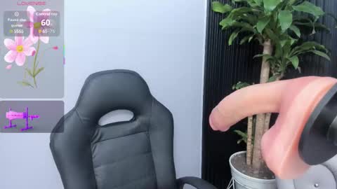 Snapshot of miss_blowjob4u chatting on September 13, 2025, 1:49 am miss_blowjob4u online show from September 13, 2025, 1:49 am