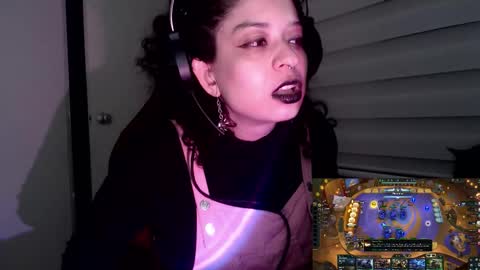 Miss Carmila online show from December 18, 2025, 12:49 am