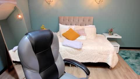 Cataleya online show from December 14, 2025, 11:04 am