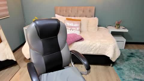 Cataleya online show from December 19, 2025, 11:50 am