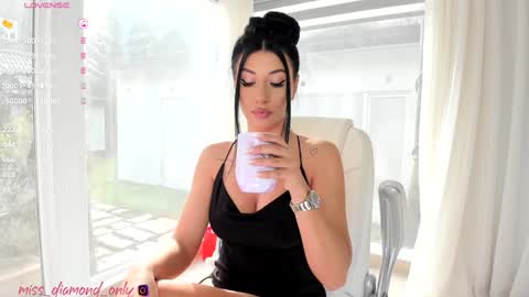 Snapshot of miss_diamond__ chatting on March 11, 2025, 7:26 am miss_diamond__ online show from March 11, 2025, 7:26 am
