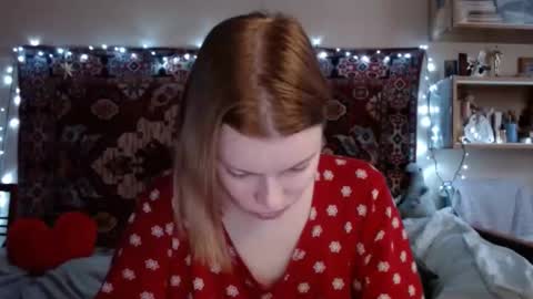 Snapshot of miss_elistia_ chatting on January 17, 2025, 11:49 am Elis online show from January 17, 2025, 11:49 am