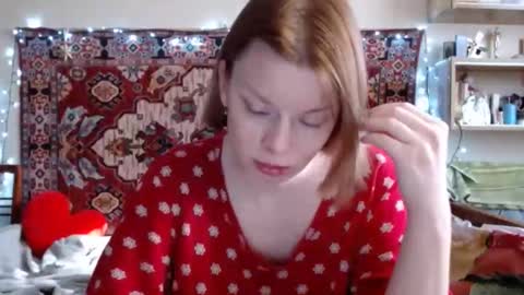 Snapshot of miss_elistia_ chatting on February 25, 2025, 12:24 pm Elis online show from February 25, 2025, 12:24 pm