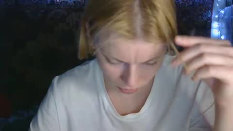 Snapshot of miss_elistia_ chatting on September 27, 2025, 5:51 pm Elis online show from September 27, 2025, 5:51 pm
