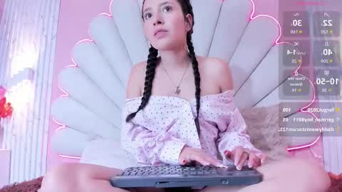 miss_evans_ online show from October 10, 2025, 8:41 pm