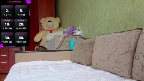 ................................ online show from October 16, 2025, 8:26 am