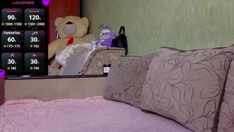 ................................ online show from November 13, 2025, 8:57 am