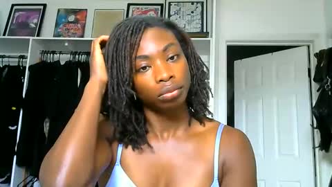 Miss Ivory online show from April 16, 2026, 9:39 pm