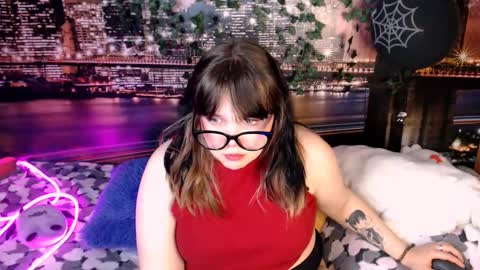 Eva online show from October 18, 2025, 5:14 pm