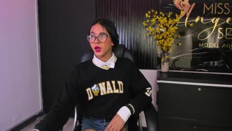miss_khalifadoll online show from April 1, 2026, 4:13 am