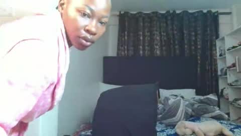 Miss Kiarrafit online show from February 3, 2026, 2:53 am