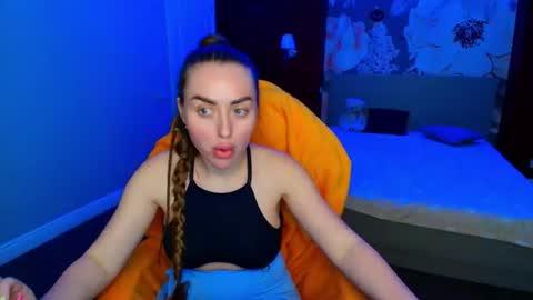 miss_kiten online show from July 15, 2026, 6:46 pm