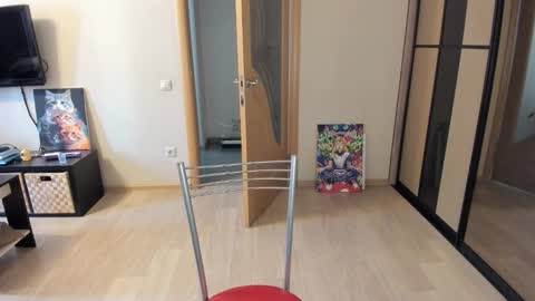 Snapshot of miss_kitty13 chatting on October 19, 2025, 5:19 am Kitty online show from October 19, 2025, 5:19 am