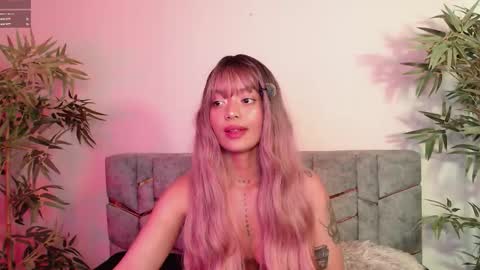 Snapshot of miss_koko_ chatting on October 16, 2025, 7:04 pm Miss koko online show from October 16, 2025, 7:04 pm