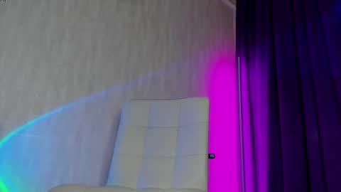 Sonya online show from November 26, 2025, 11:11 am