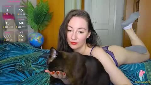 Snapshot of miss_leee chatting on September 15, 2025, 11:21 am Laura online show from September 15, 2025, 11:21 am