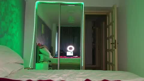 Snapshot of miss_medyson chatting on October 1, 2025, 7:36 am miss_medyson online show from October 1, 2025, 7:36 am