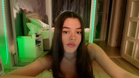 Snapshot of miss_medyson chatting on November 18, 2025, 3:49 pm miss_medyson online show from November 18, 2025, 3:49 pm