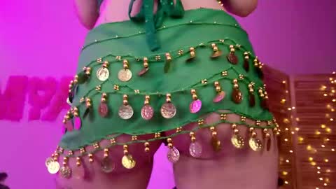 Snapshot of miss_mia_meow chatting on October 20, 2025, 4:24 am Mamma Mia online show from October 20, 2025, 4:24 am