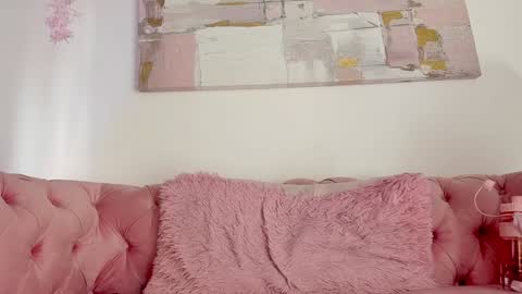 Snapshot of miss_selene chatting on December 13, 2024, 2:05 pm intagram miss selene59 online show from December 13, 2024, 2:05 pm