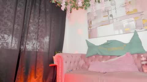 Snapshot of miss_selene chatting on October 25, 2025, 1:07 pm intagram miss selene59 online show from October 25, 2025, 1:07 pm