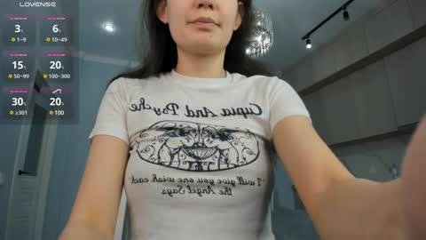 Snapshot of miss_shine_ chatting on December 24, 2024, 4:44 am Miss shine online show from December 24, 2024, 4:44 am