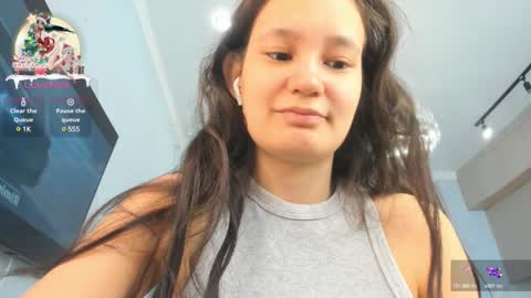 Snapshot of miss_shine_ chatting on January 14, 2025, 5:19 am Miss shine online show from January 14, 2025, 5:19 am