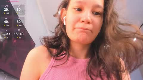 Snapshot of miss_shine_ chatting on February 14, 2025, 4:04 am Miss shine online show from February 14, 2025, 4:04 am