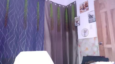 IM SUGAR online show from April 5, 2026, 11:13 pm