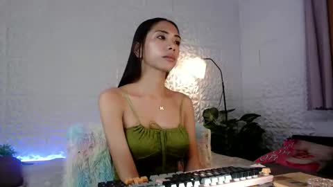 IM SUGAR online show from May 19, 2026, 11:00 pm