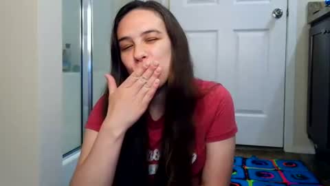 Bella online show from July 2, 2026, 3:06 am