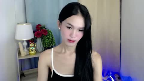 Snapshot of miss_sunshinex chatting on January 20, 2025, 12:57 am Shine online show from January 20, 2025, 12:57 am