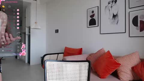 Bella online show from February 28, 2025, 2:53 am