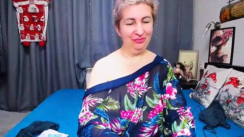 Snapshot of miss_tasha_kom chatting on December 25, 2024, 10:17 am miss_tasha_kom online show from December 25, 2024, 10:17 am