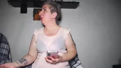 Snapshot of miss_tasha_kom chatting on September 18, 2025, 12:18 pm miss_tasha_kom online show from September 18, 2025, 12:18 pm