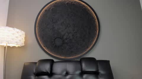 Vaiolette online show from March 7, 2025, 2:12 pm